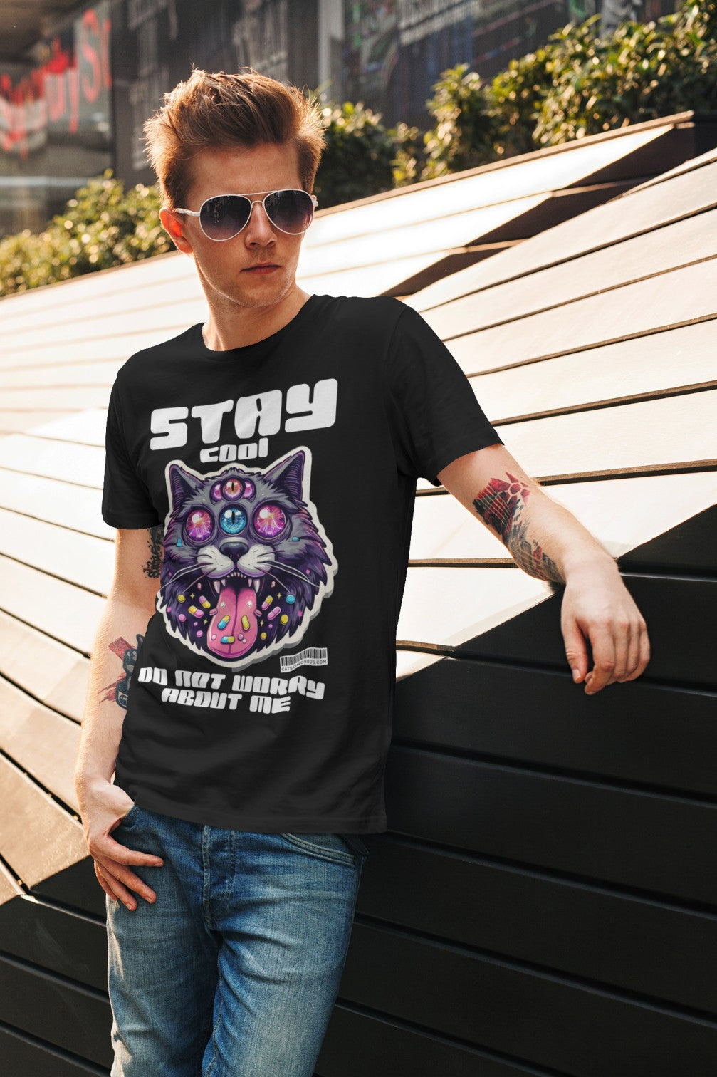 Camiseta EDM con ilustración de gato estilo rave