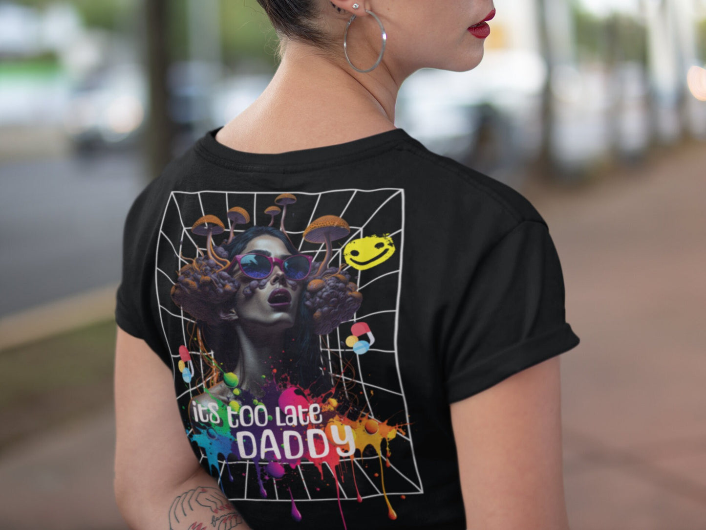 Camiseta Techno Mujer estilo rave con tipografΓa llamativa
