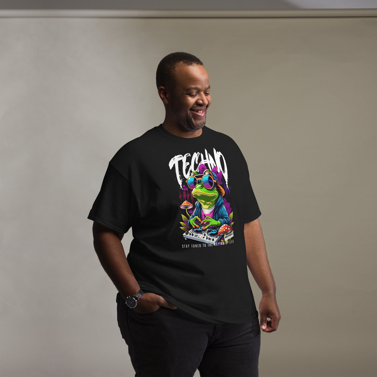 Comfortable breathable EDM Clothing T-shirt for dancing all night