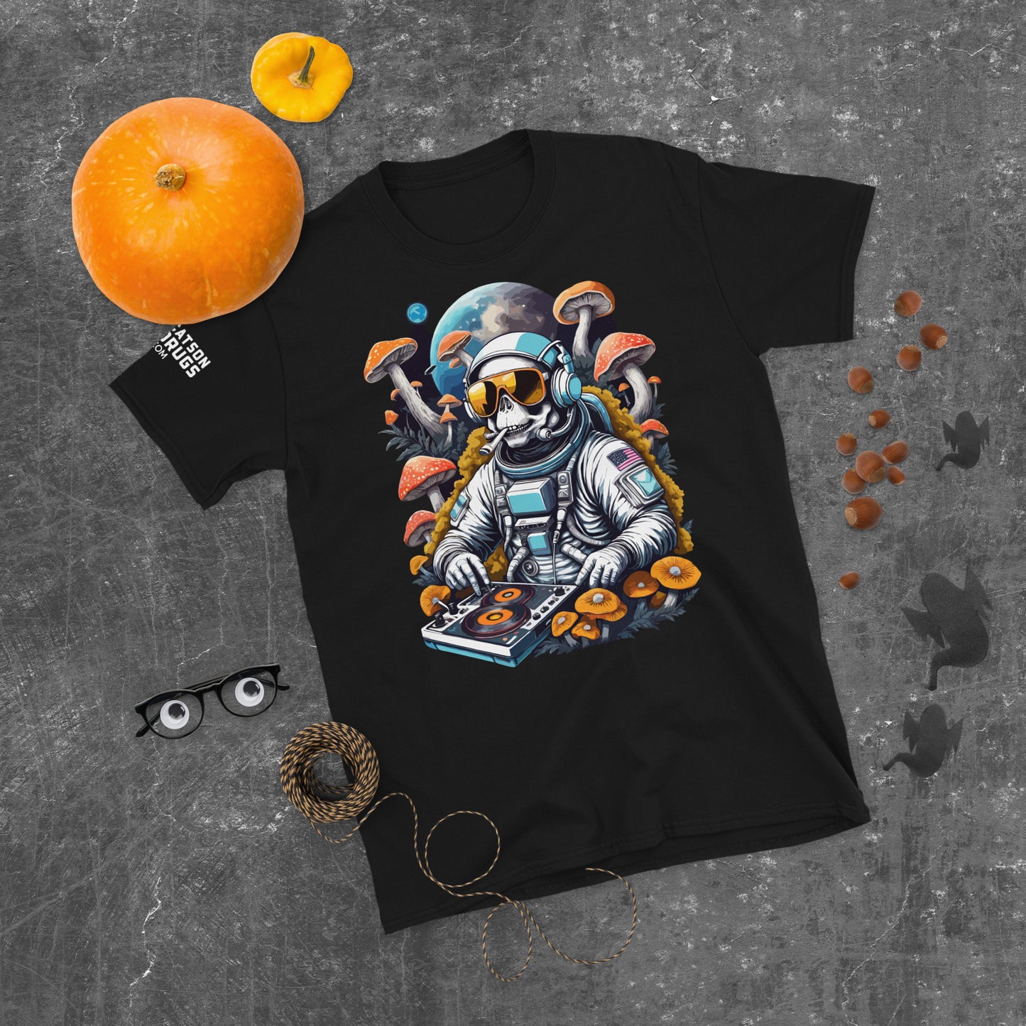 Psychedelic DJ Astronaut Fashion from catsondrugs.com