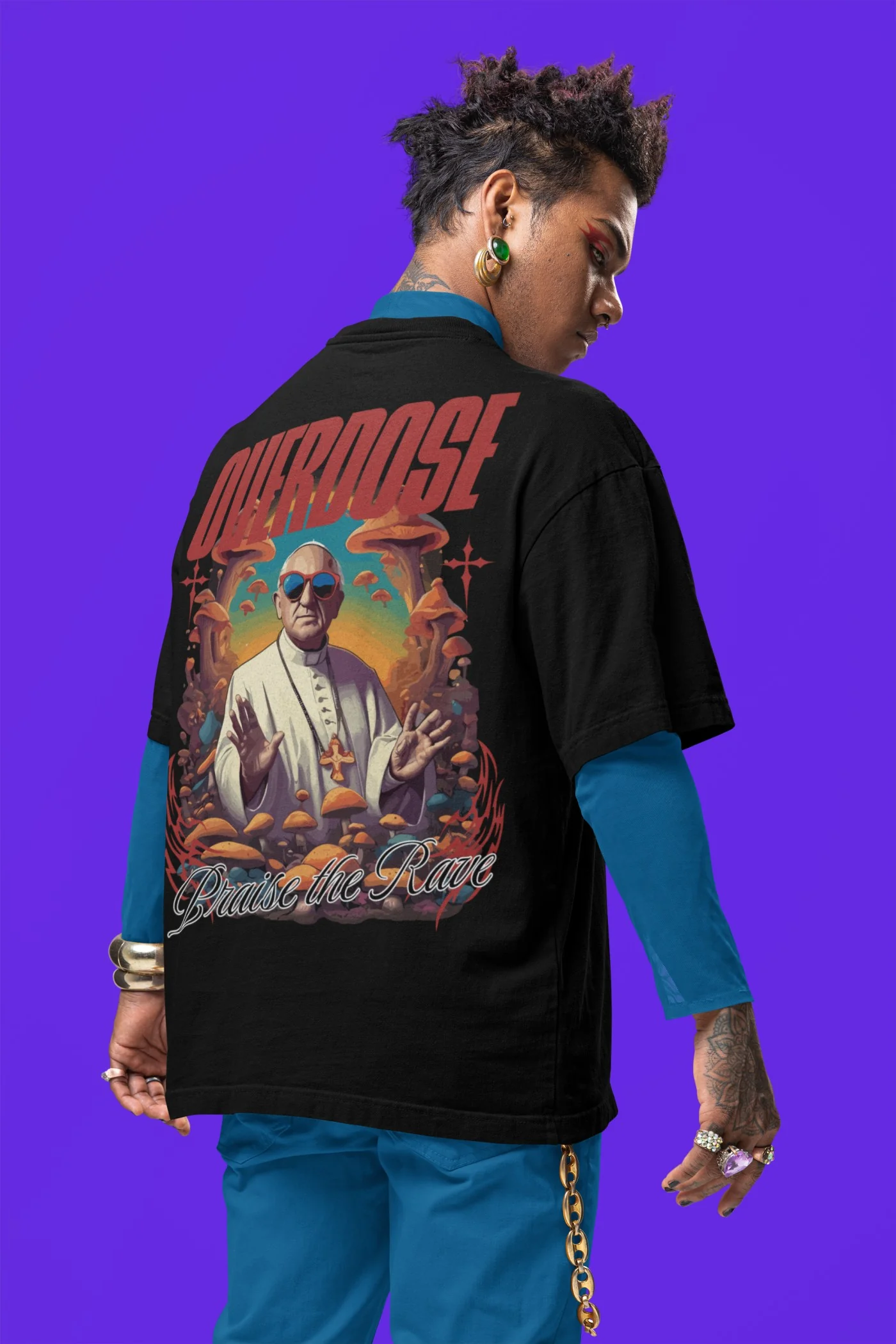 Trance outfit tee with Praise the Rave psychedelic design