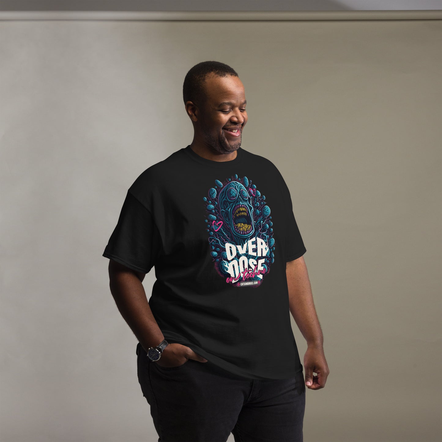 Unique psychedelic festival tee outfit
