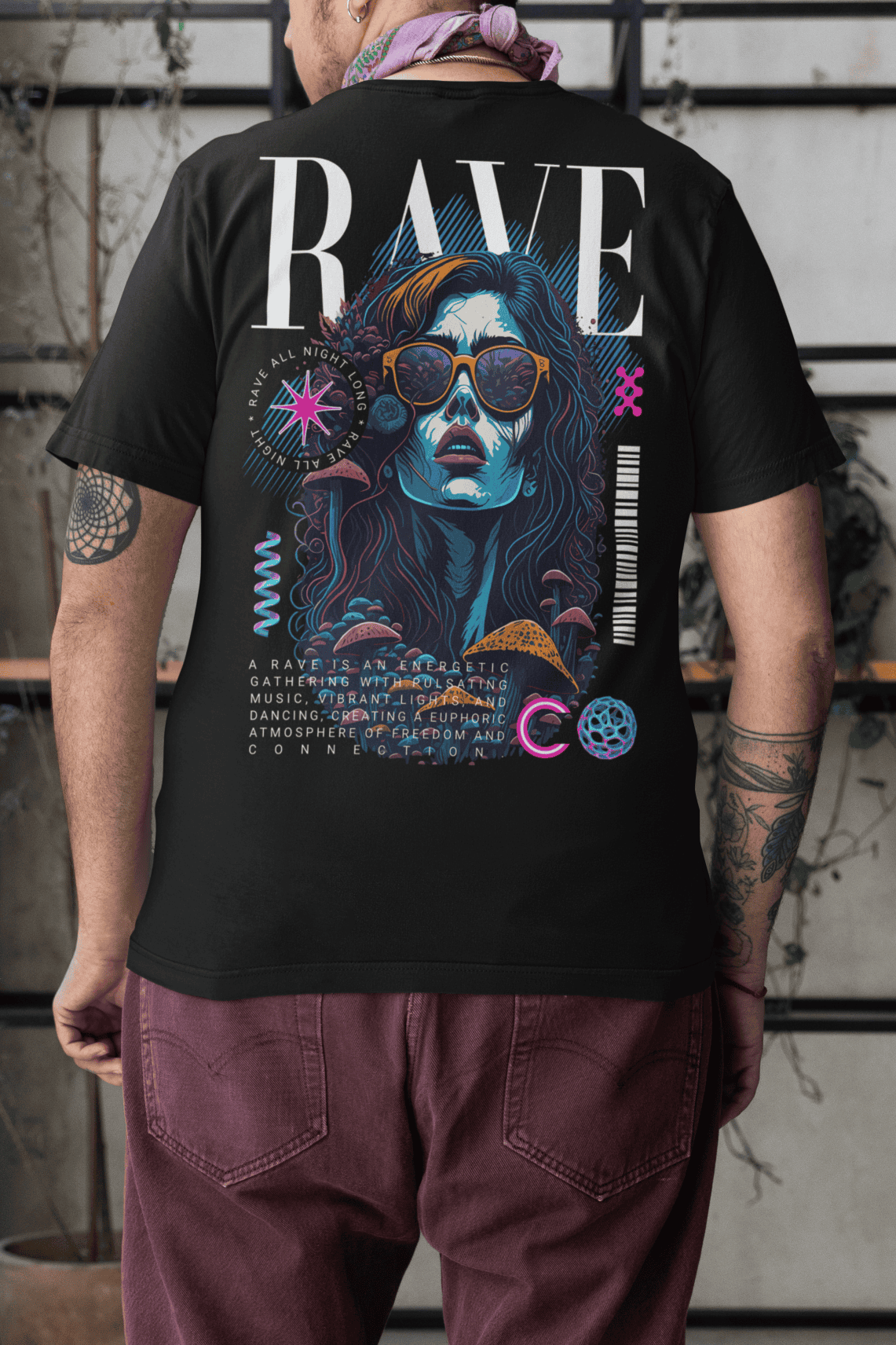 Rave Cover Girl | Rave T-Shirt