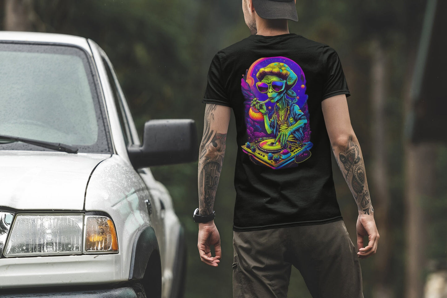Psychedelic T-Shirt | Rave Alien | Psychedelic Streetwear
