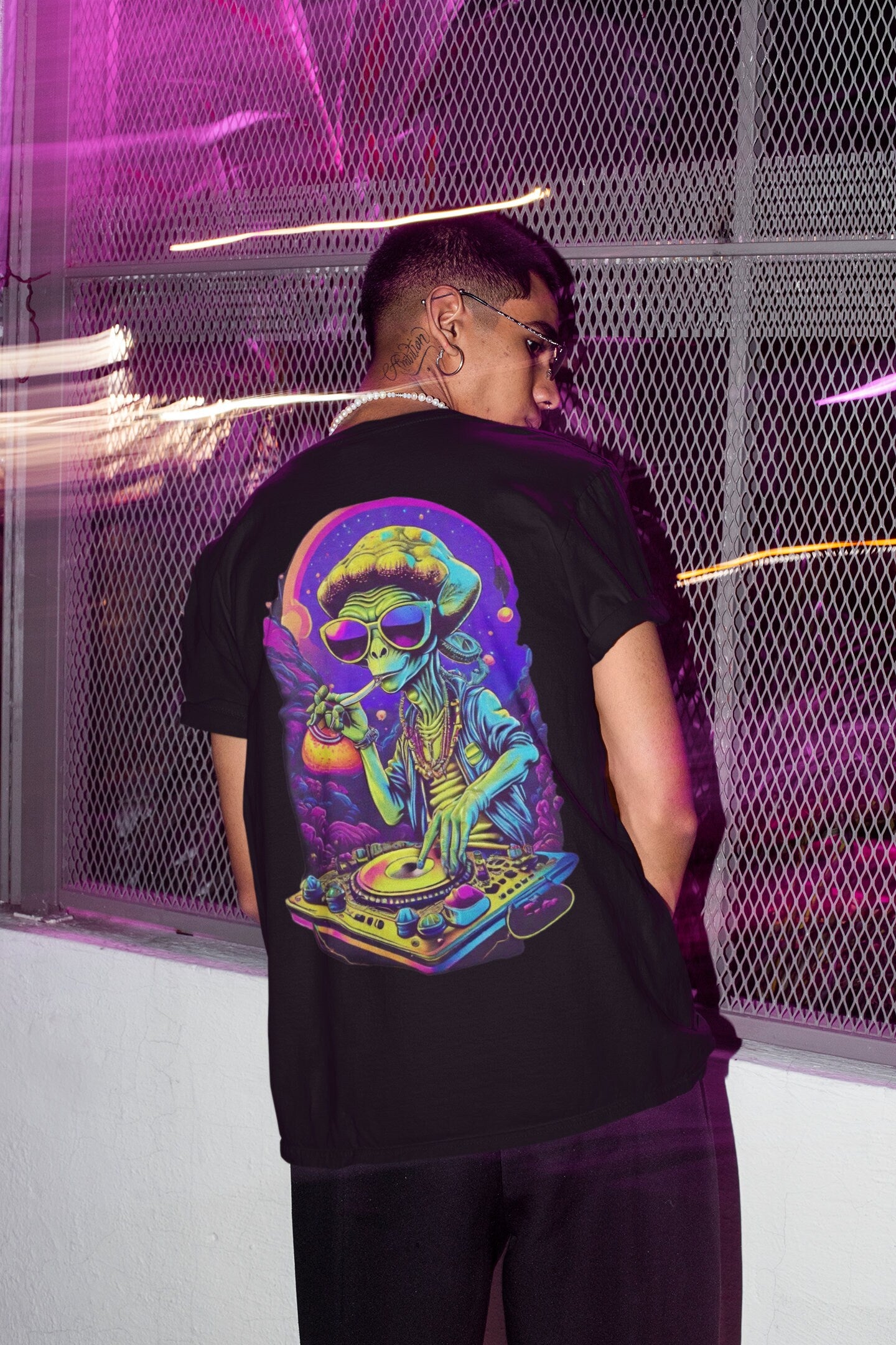 Psychedelic T-Shirt | Rave Alien | Psychedelic Streetwear