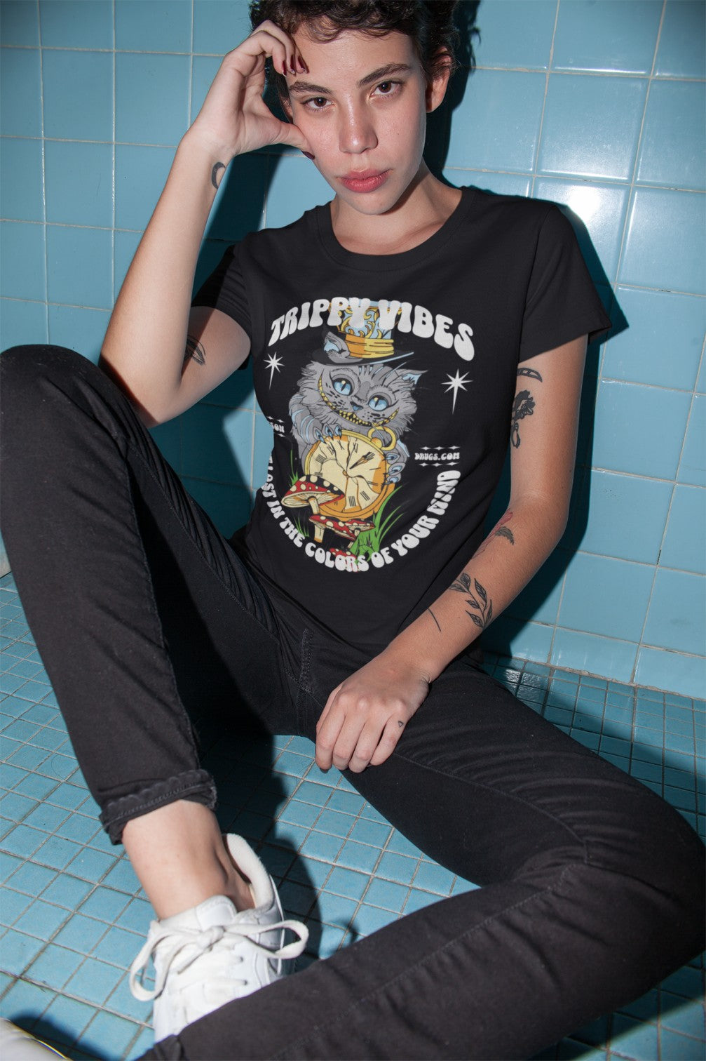 Trippy Vibes Cat - Psychedelic T-Shirt