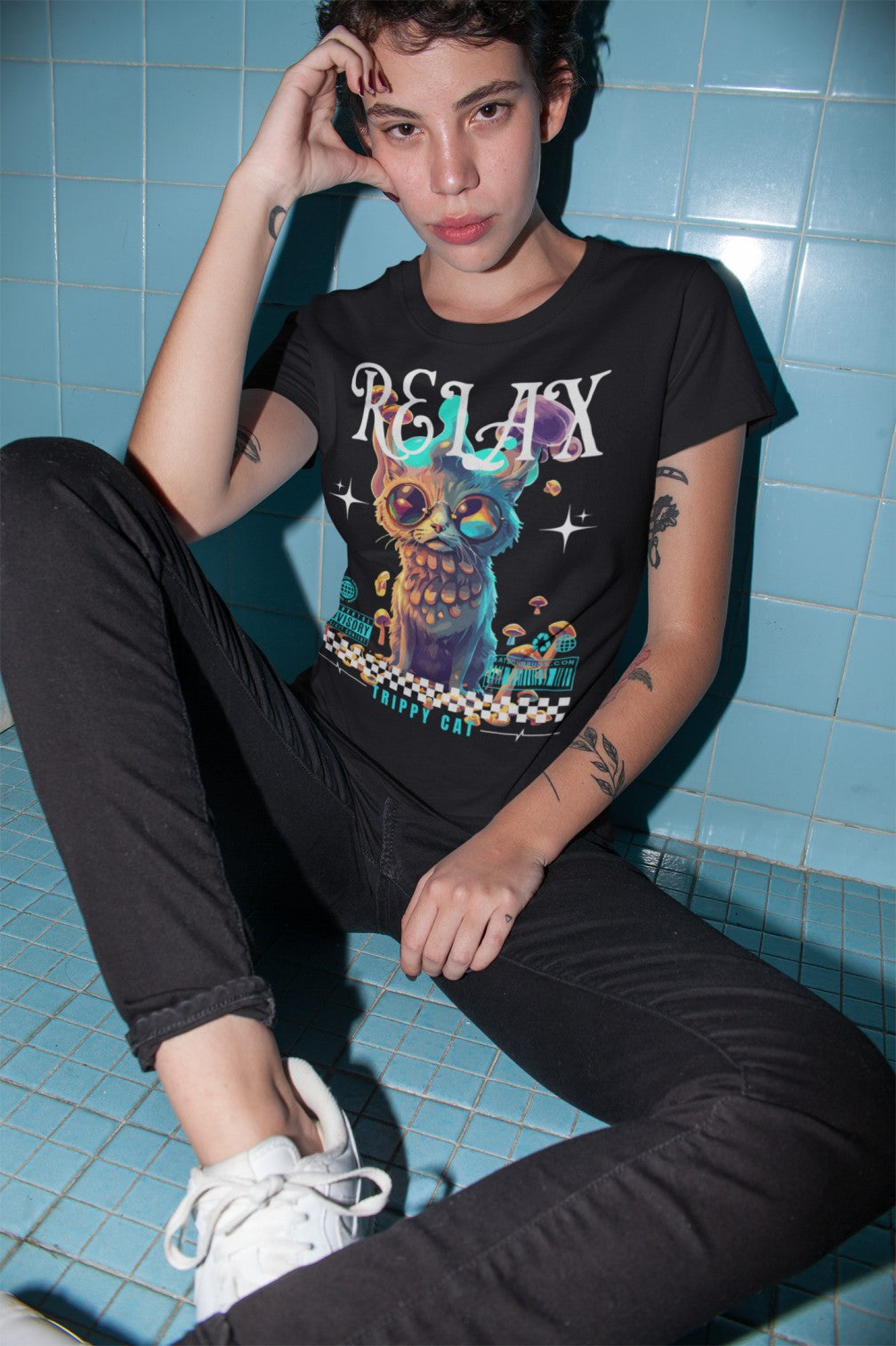Relax Trippy Cat - Psychedelic T-Shirt