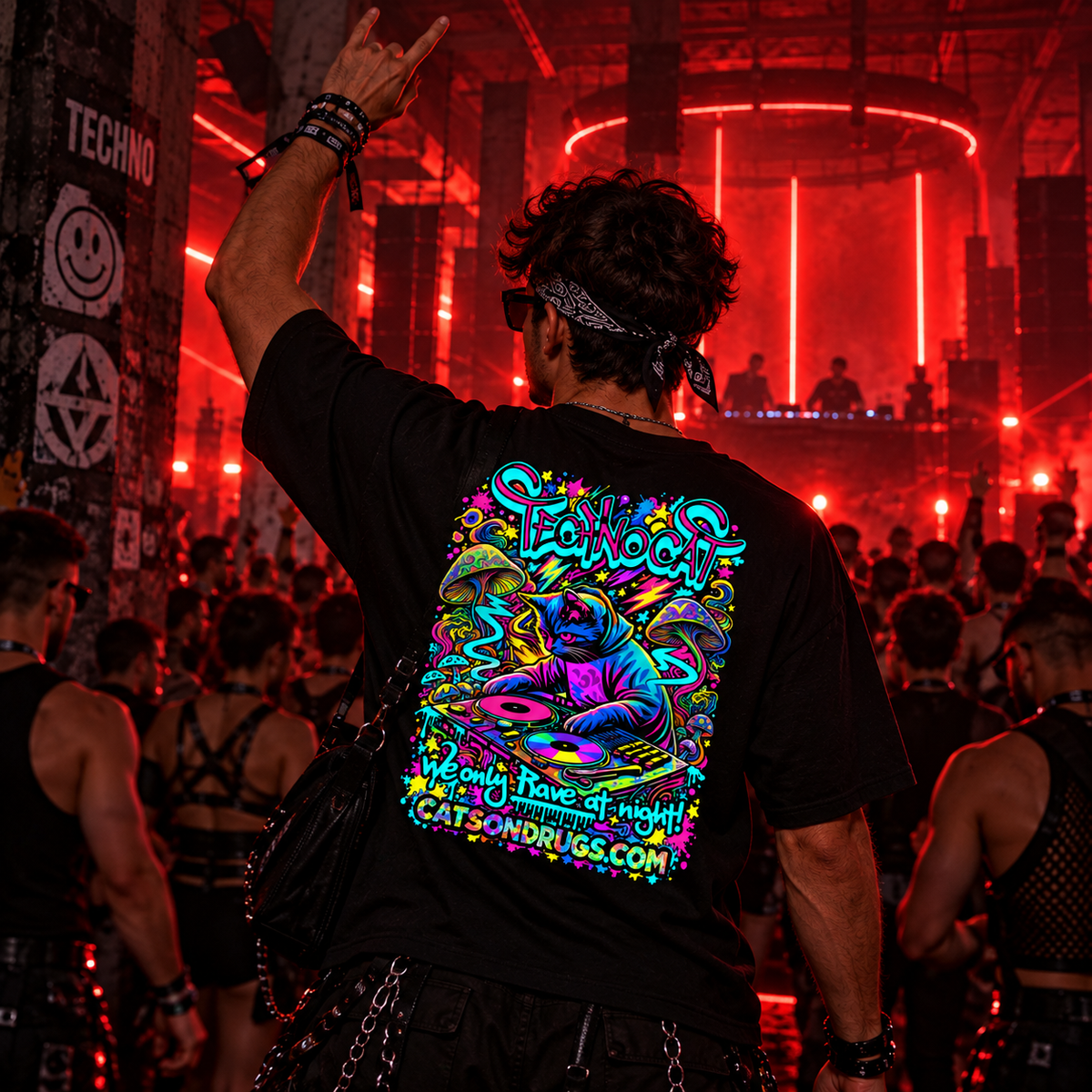 EDM T-Shirt | Rave at Night Cat