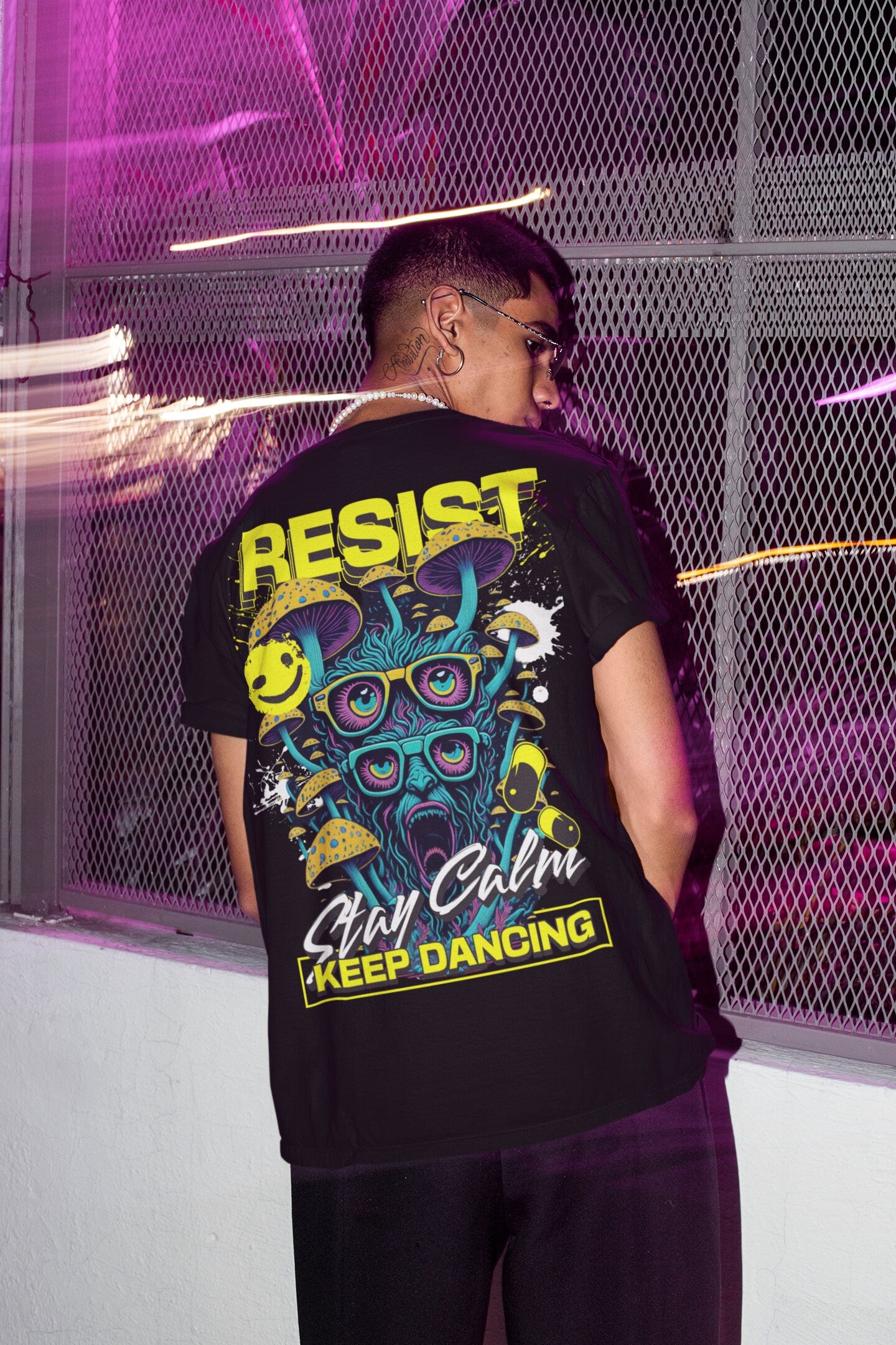 Cooles Unisex Rave-Shirt Stay Calm – angesagte Fashion für die Techno Szene