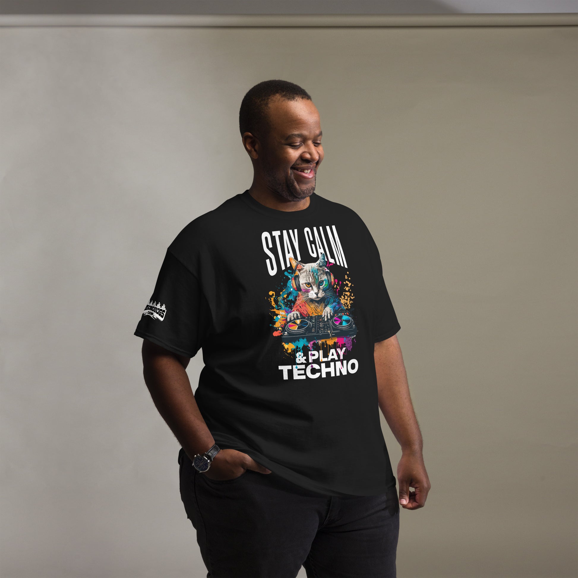 EDM outfit top – playful rave cat Stay Calm Play Techno