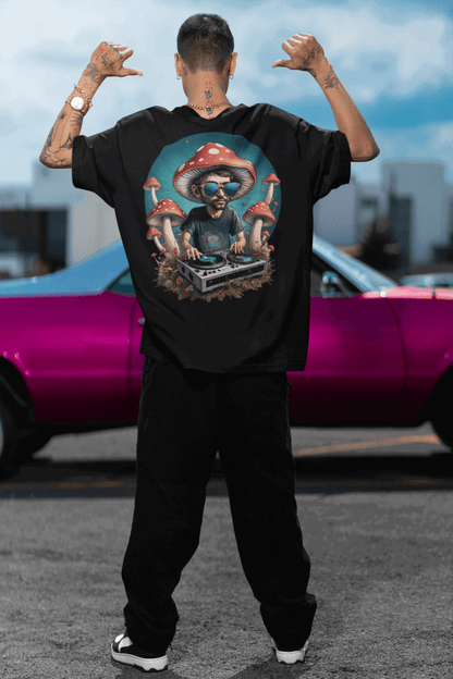 Mushroom DJ T-Shirt – Vibrant EDM fashion tee for festival lovers