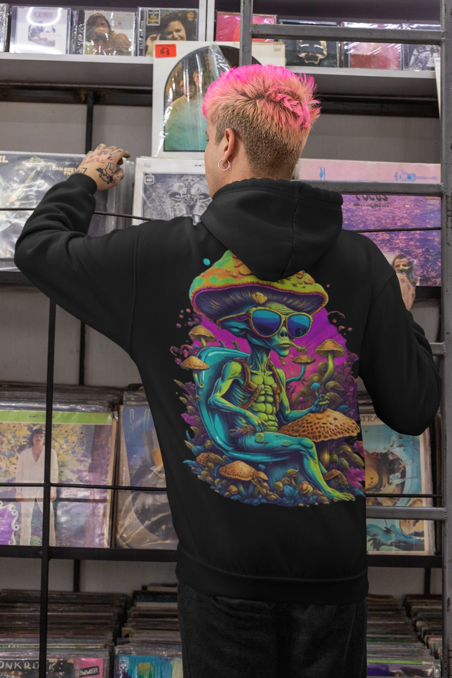 Psychedelic Alien Outfit for guys from Catsondrugs.com