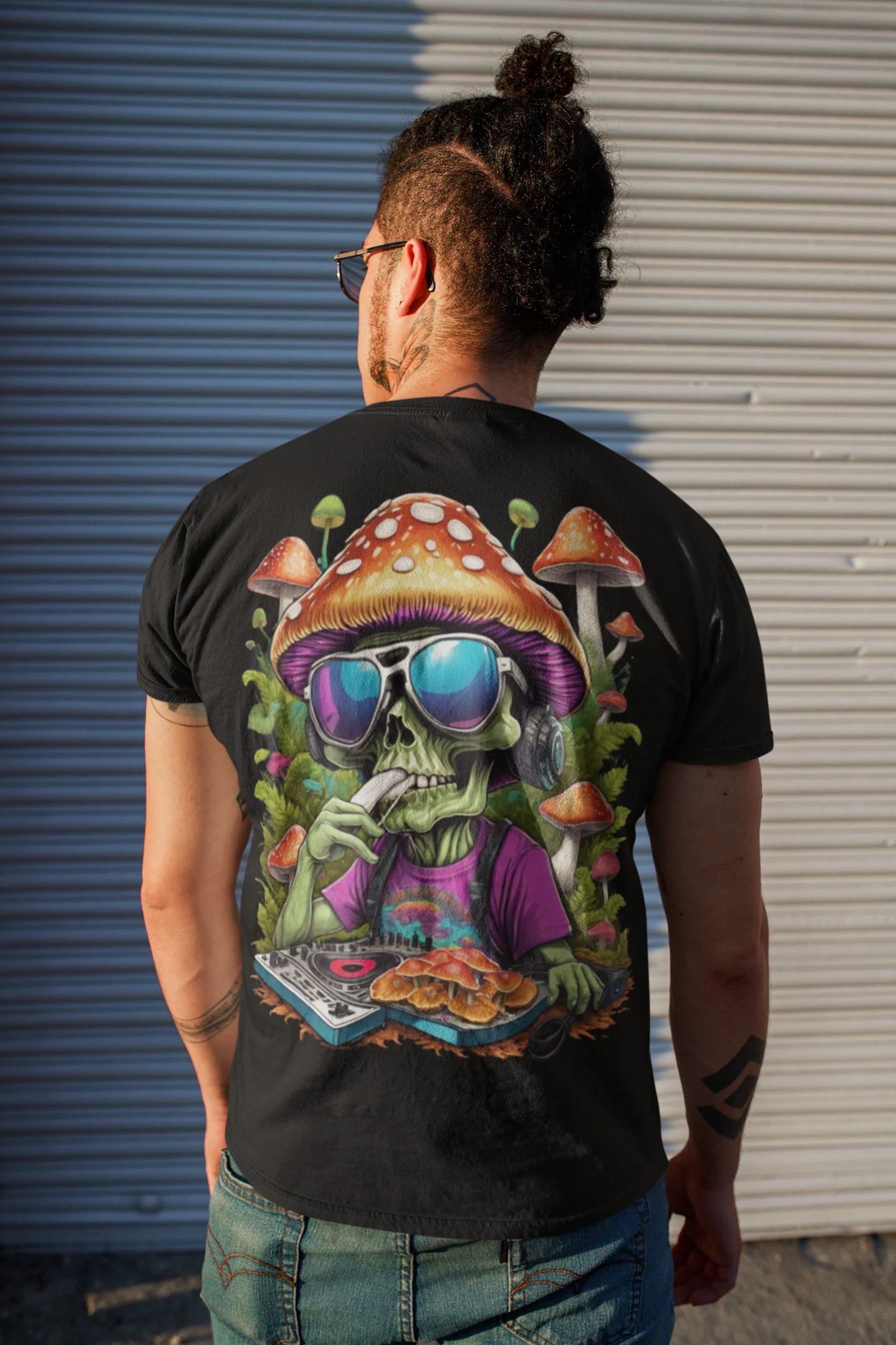 Psychedelic T-Shirt | Psy-DJ Mushroom