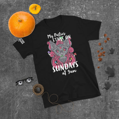 Ropa Techno para Hombre con Camiseta Sunday Parties de Catsondrugs.com