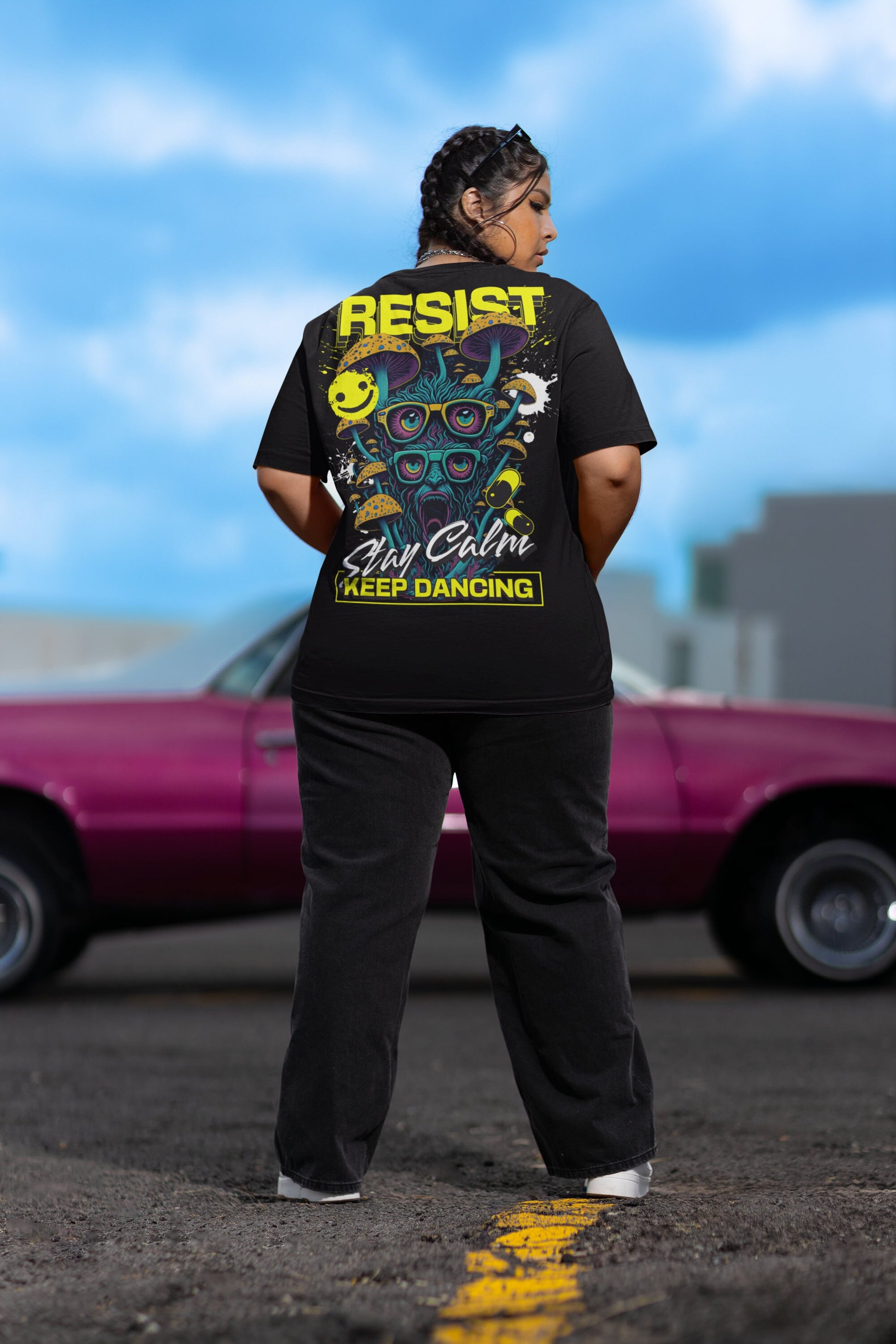 Schlichtes EDM-T-Shirt 'Stay Calm' – zeitlose Fashion für die Techno Szene