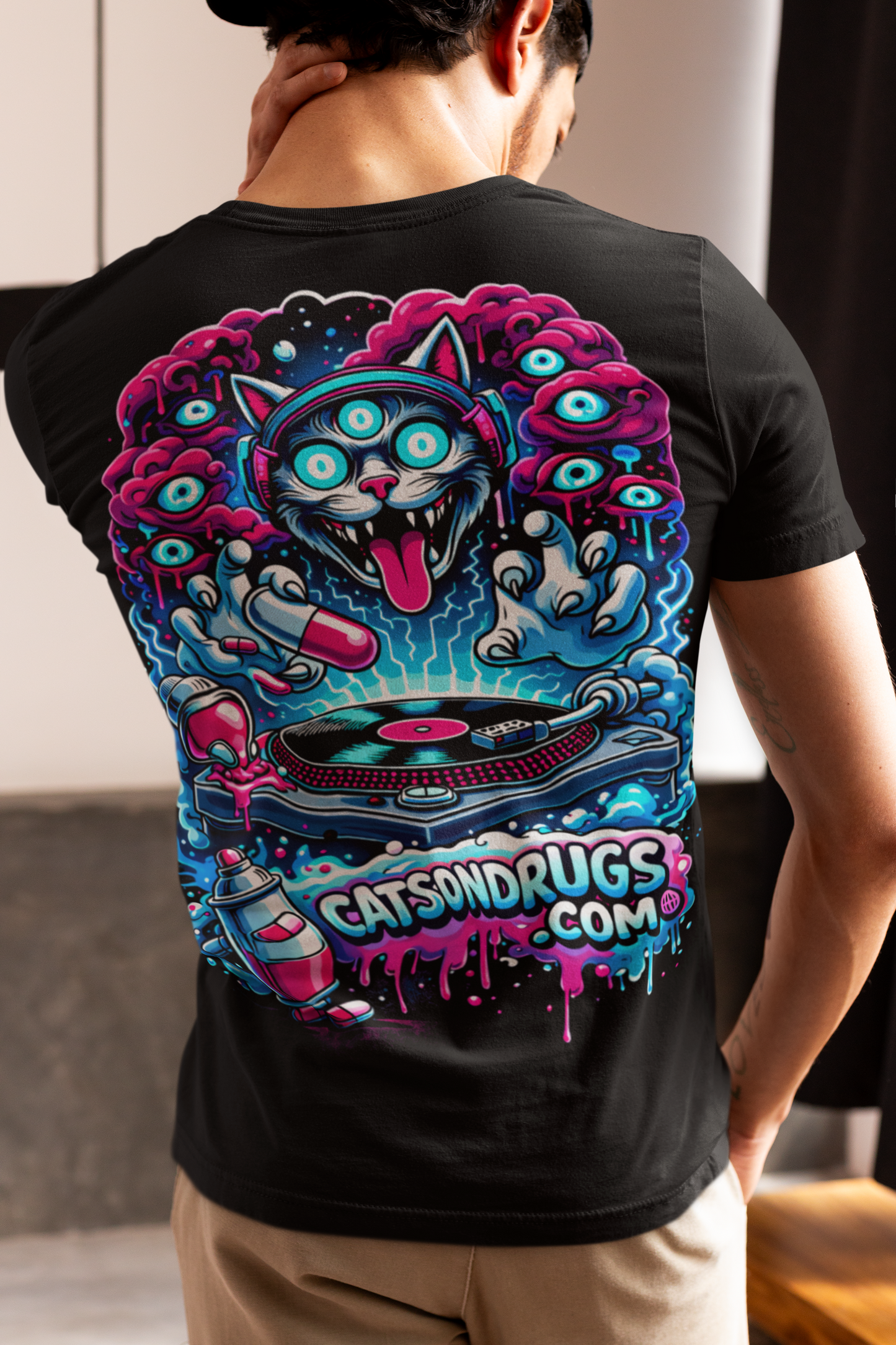 Psychedelic DJ Cat | Rave T-Shirt