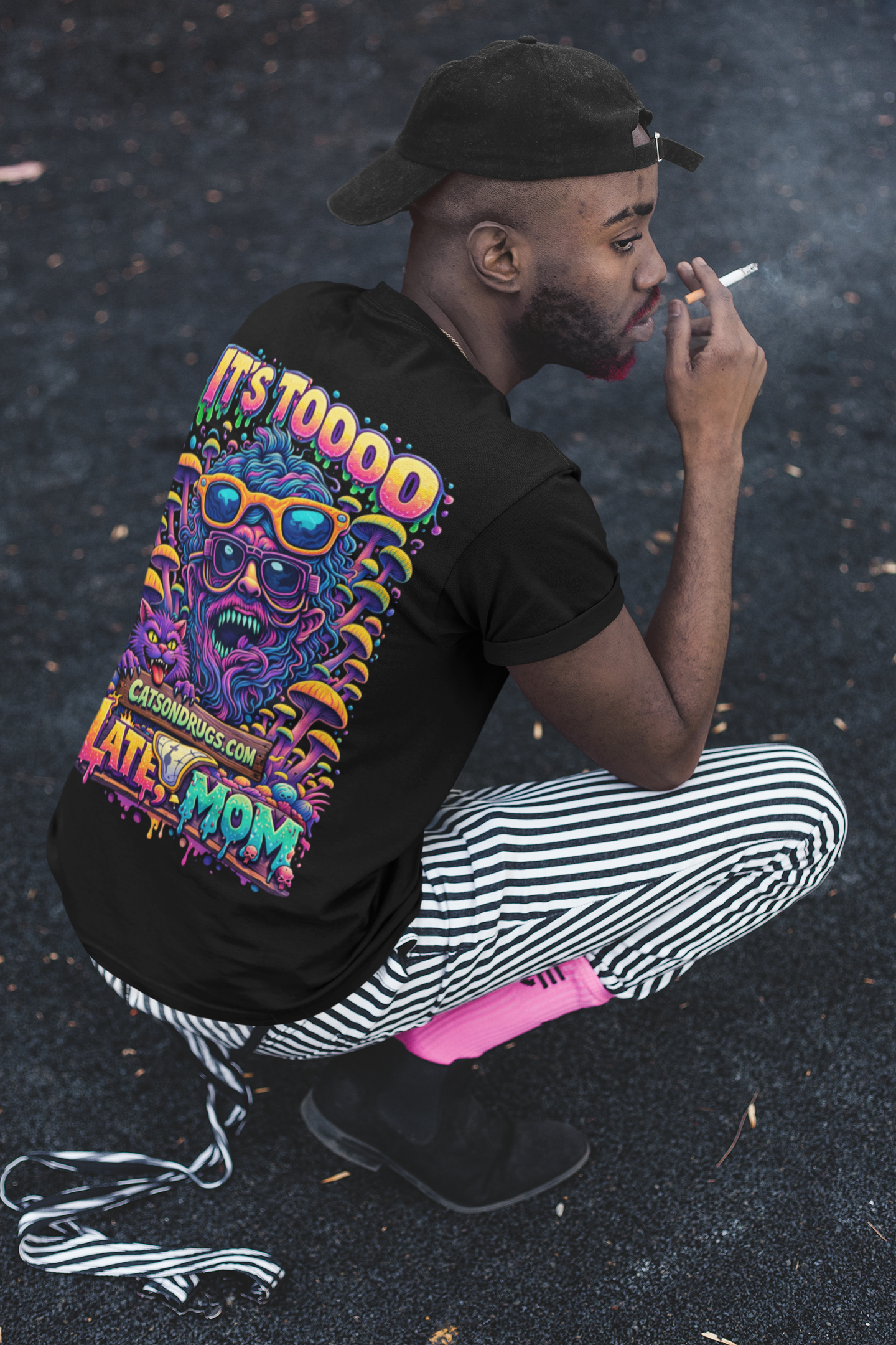 It's too late Mom | Psychedelic T-Shirt