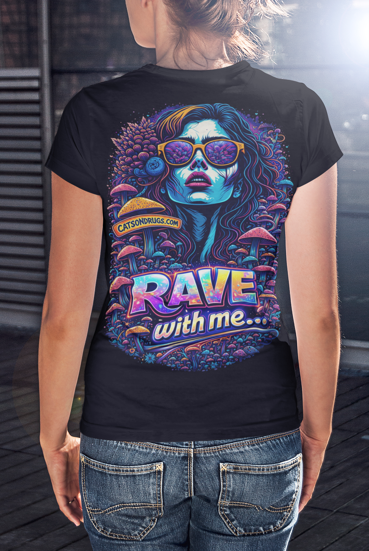 Rave Cover Girl | Rave T-Shirt