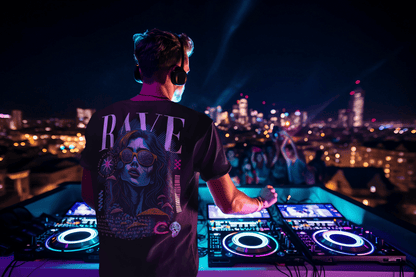 Rave Cover Girl | Rave T-Shirt