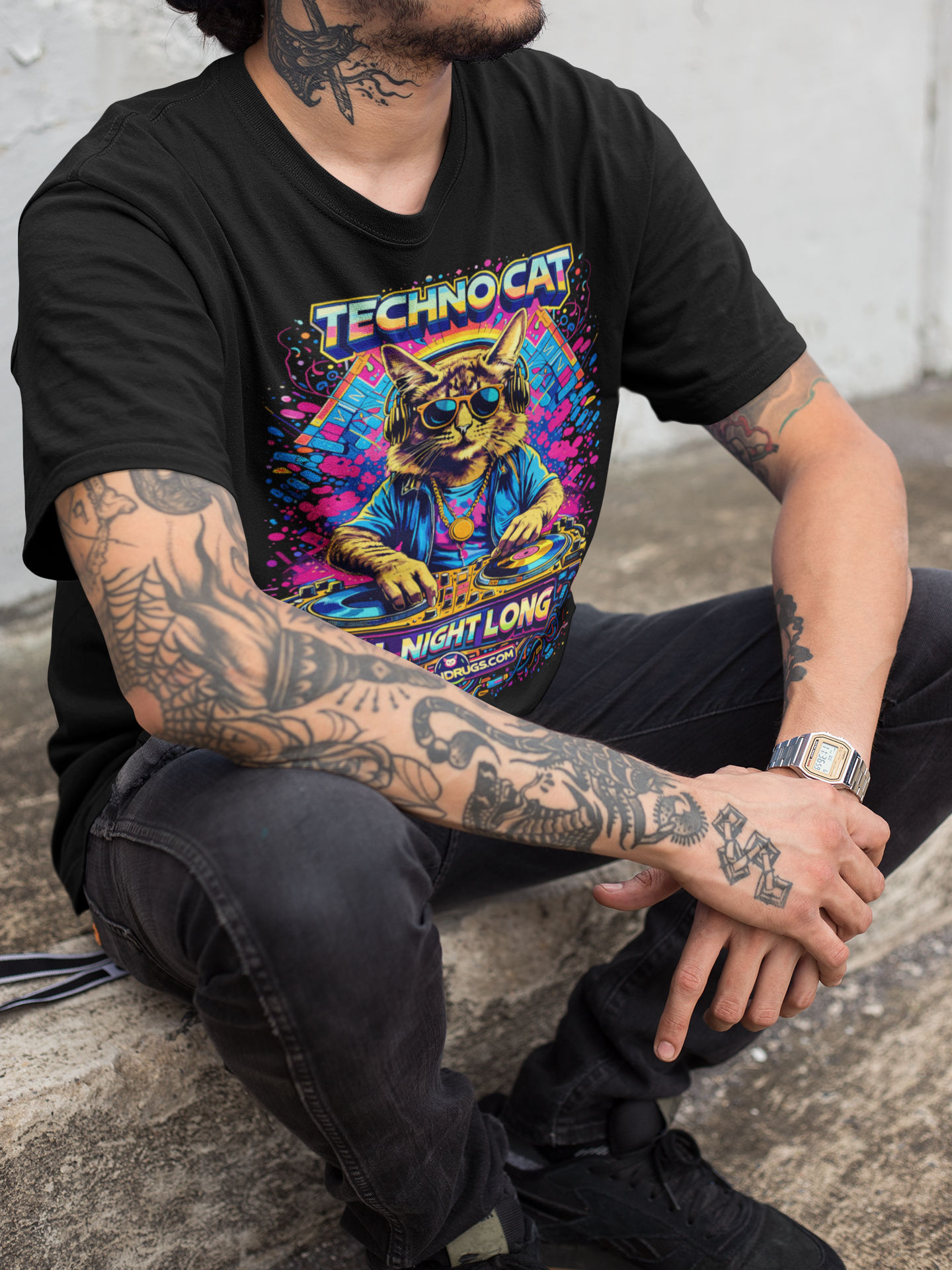 look techno minimalista