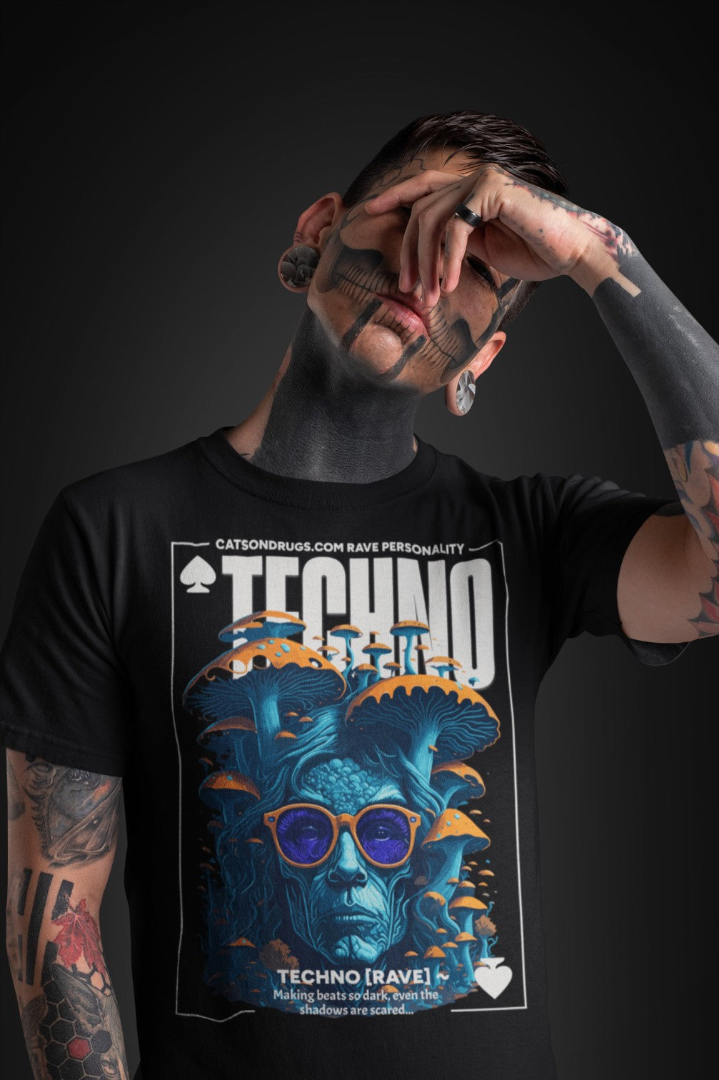 techno outfit rave from catsondrugs.com