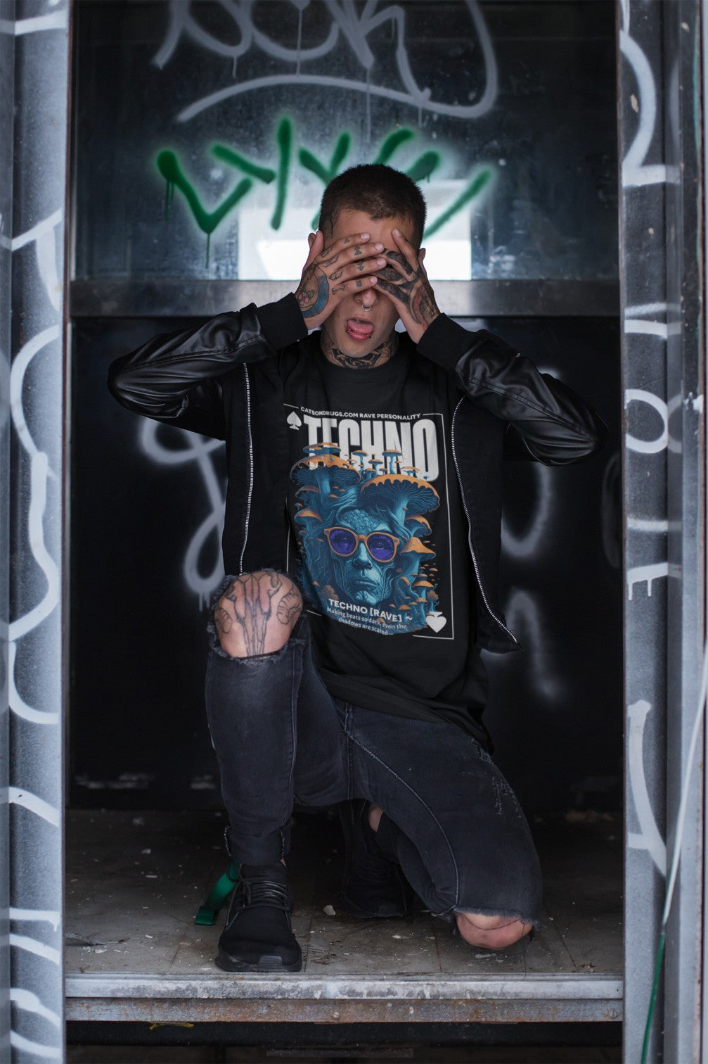 techno wear rave from catsondrugs.com