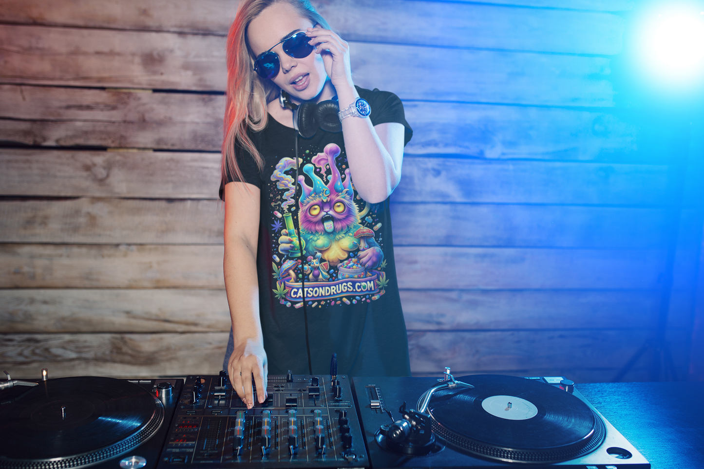trippy mushroom tshirt